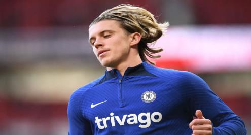 تقرير: خماسي مهدد بالرحيل عن تشيلسي في يناير